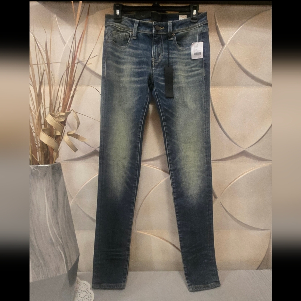 NWT Women's Buckle Black Jeans Fit No 53 Skinny Mid Rise Slim Size 26x32